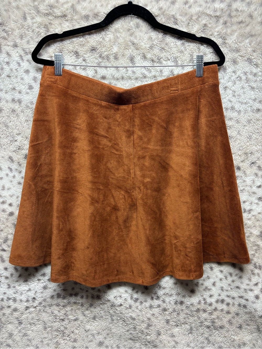 FOREVER 21 VELOUR SKIRT